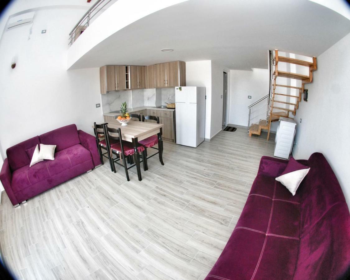 Bebi Hotel And Apartments Саранда Экстерьер фото