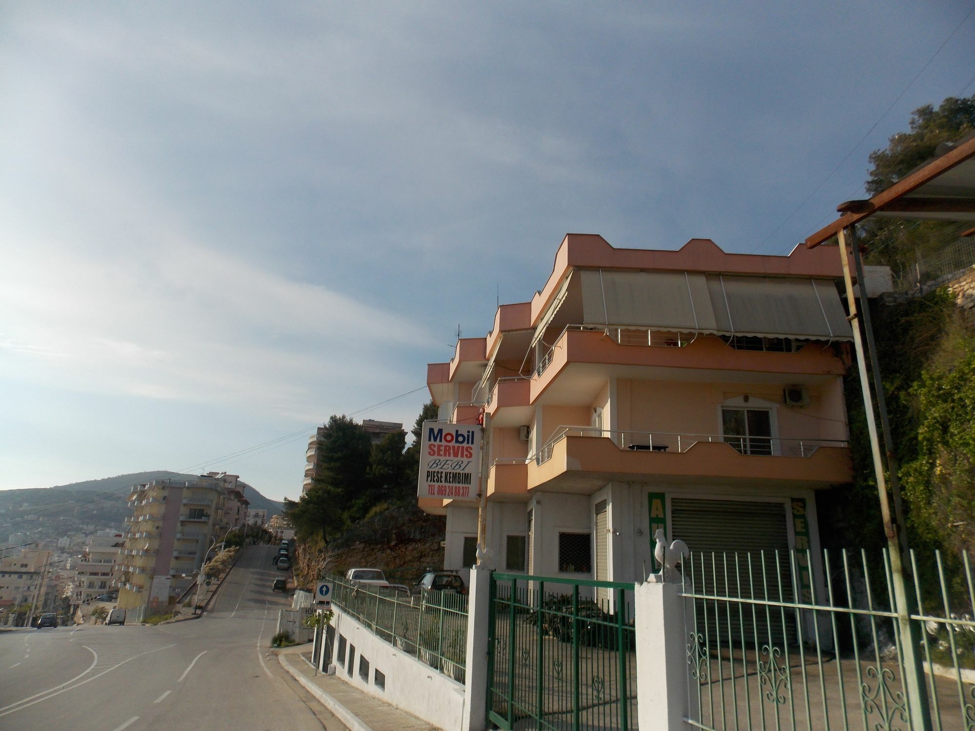Bebi Hotel And Apartments Саранда Экстерьер фото